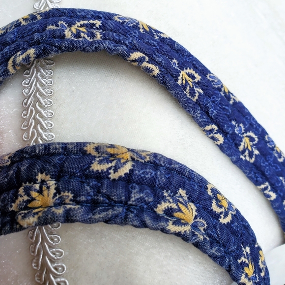 SOLD Vera Bradley vintage retired Maison Blues bag - Picture 9 of 10